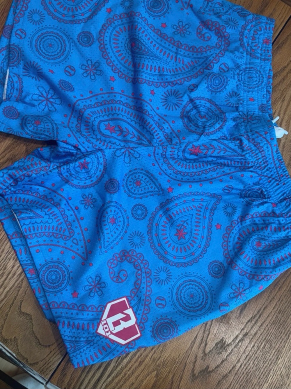 Baseball Lifestyle 101 - Large - Paisley Shirts NWT